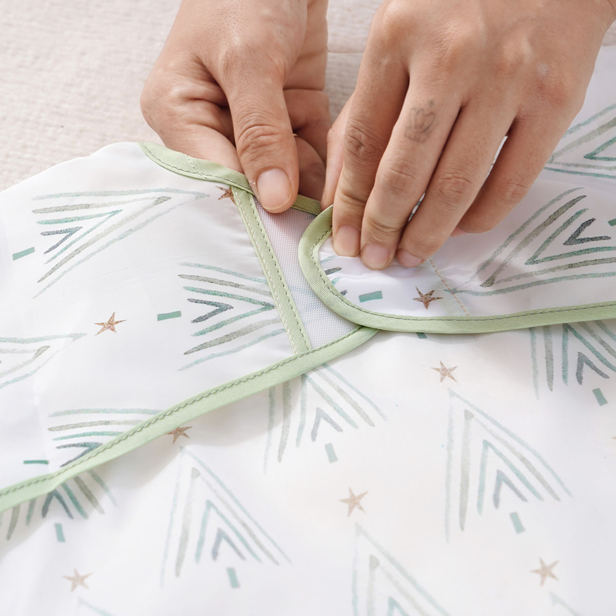 Celemek Bayi Lengan Panjang Da - Bib Long Sleeve ulasan dan harga